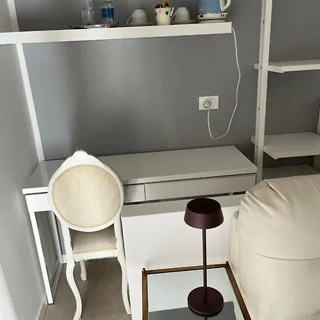 Fleur Blanche Bed & Breakfast 3*